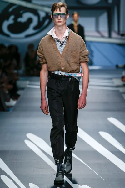 Look 6
